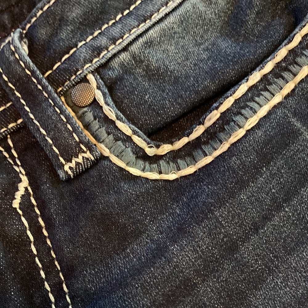 Vigors embellished capri. S4 L21 - Picture 6 of 8